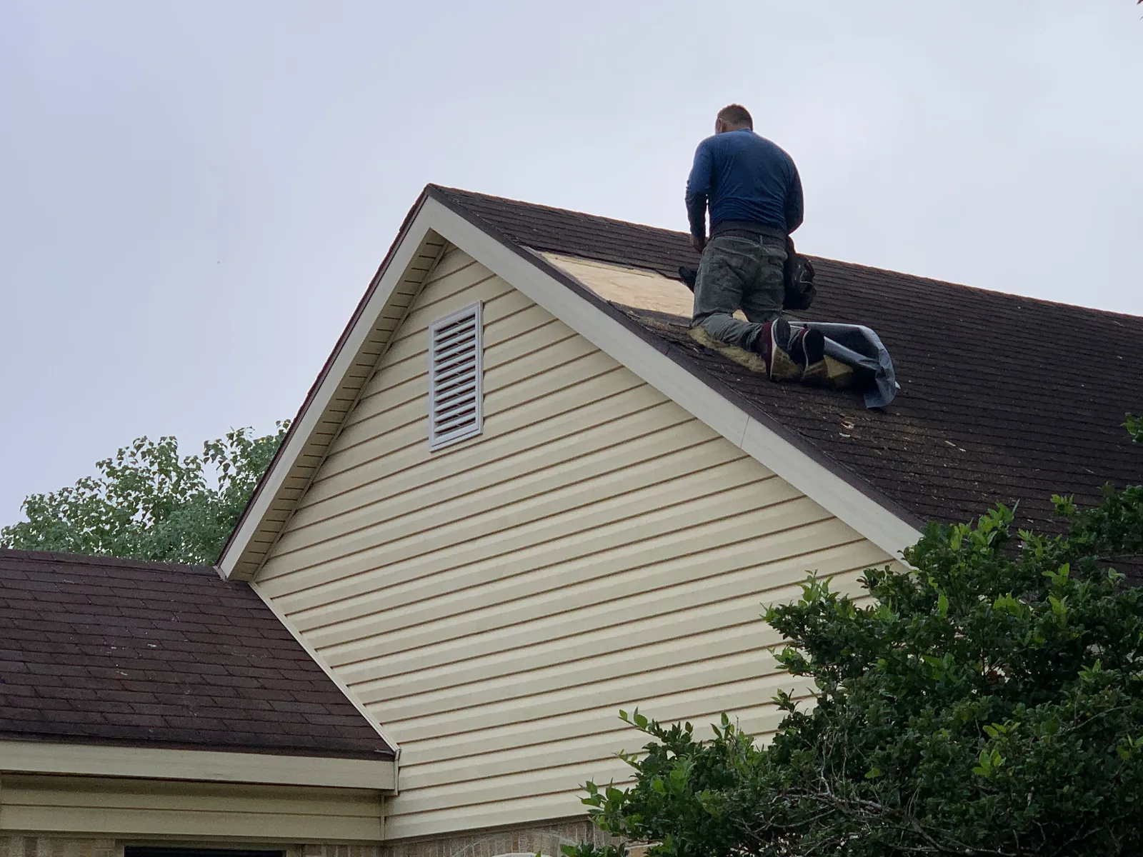 How to Navigate a Roof Insurance Claim in Texas